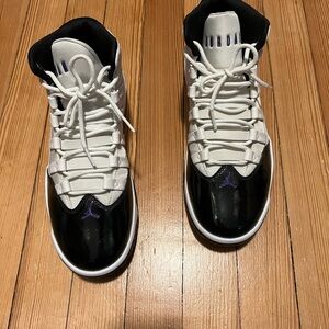 Jordan Max Aura Concord White Black AQ9084-121 Men's Athletic Sneakers